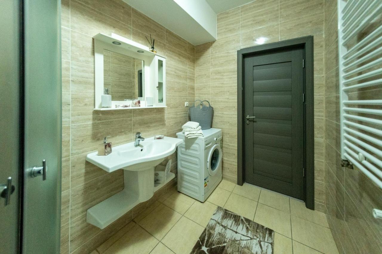 Sumerland Bari Apartment Mamaia Bagian luar foto